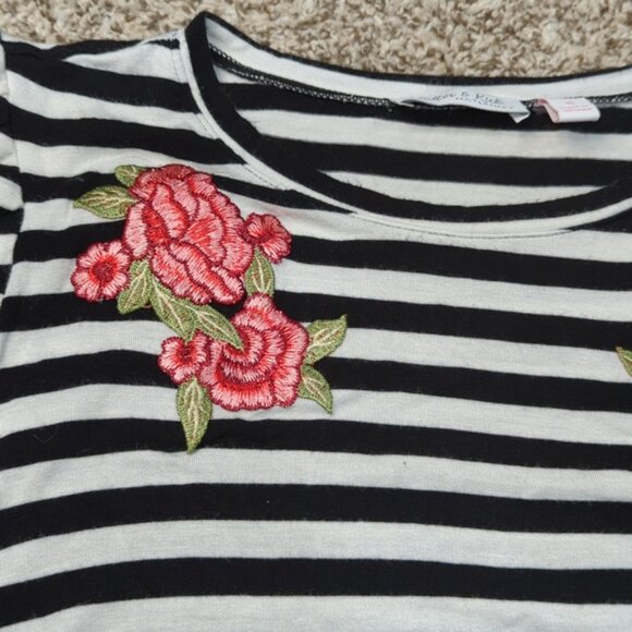 Flutter & Kick Maternity Small Black White Striped Dress Floral Applique - Picture 3 of 9